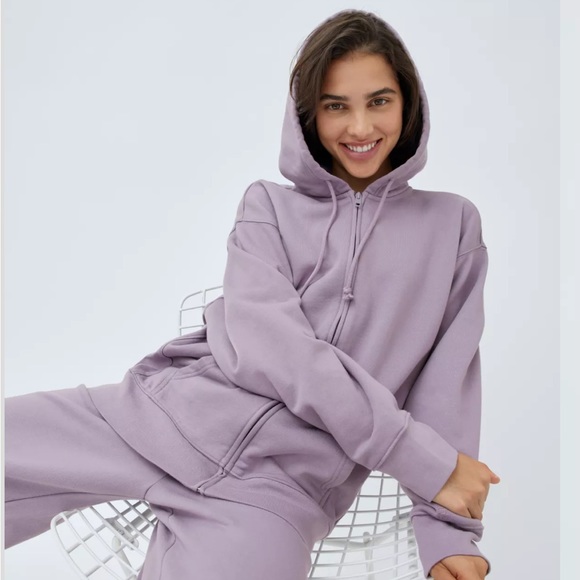 Tops | Tna Extra Fleece Boyfriend Zipup Hoodie In Whisper White | Poshmark